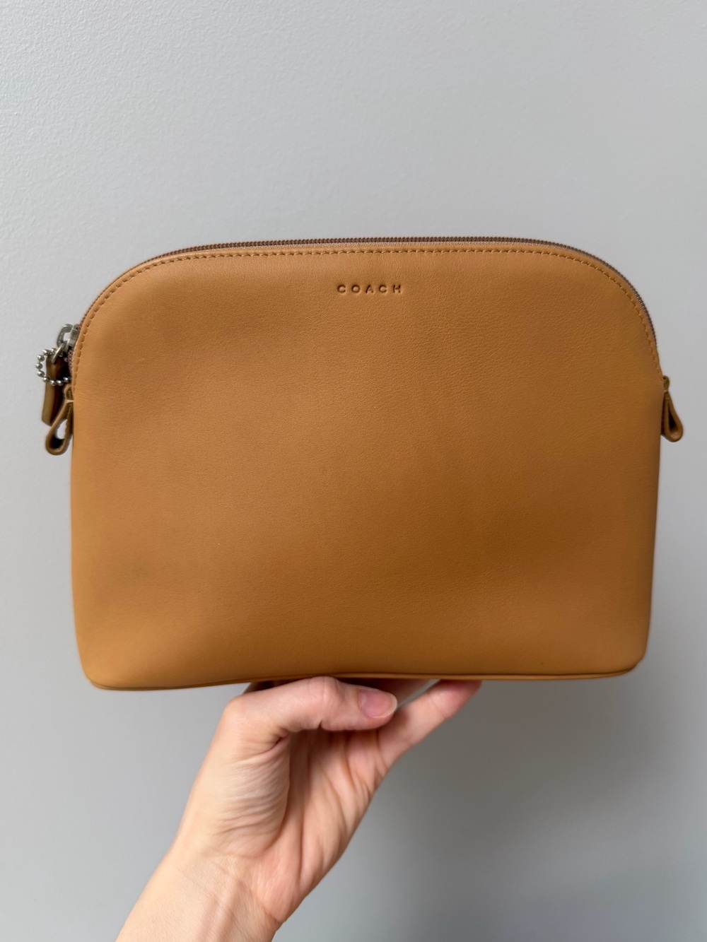 COACH BAG COSMETIC POUCH IN CAMEL